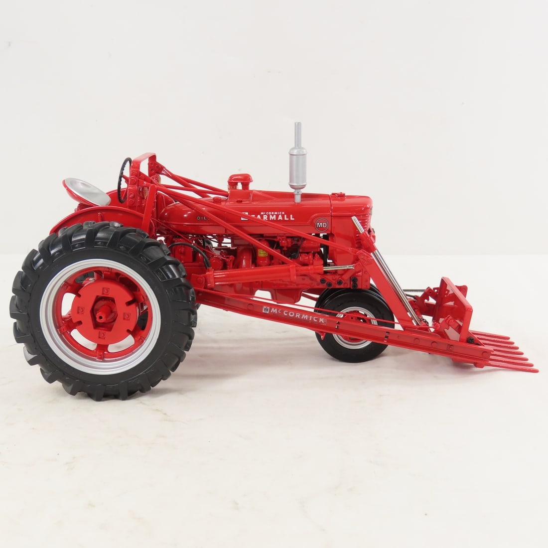ERTL Precision Series Farmall MD with Loader - 7