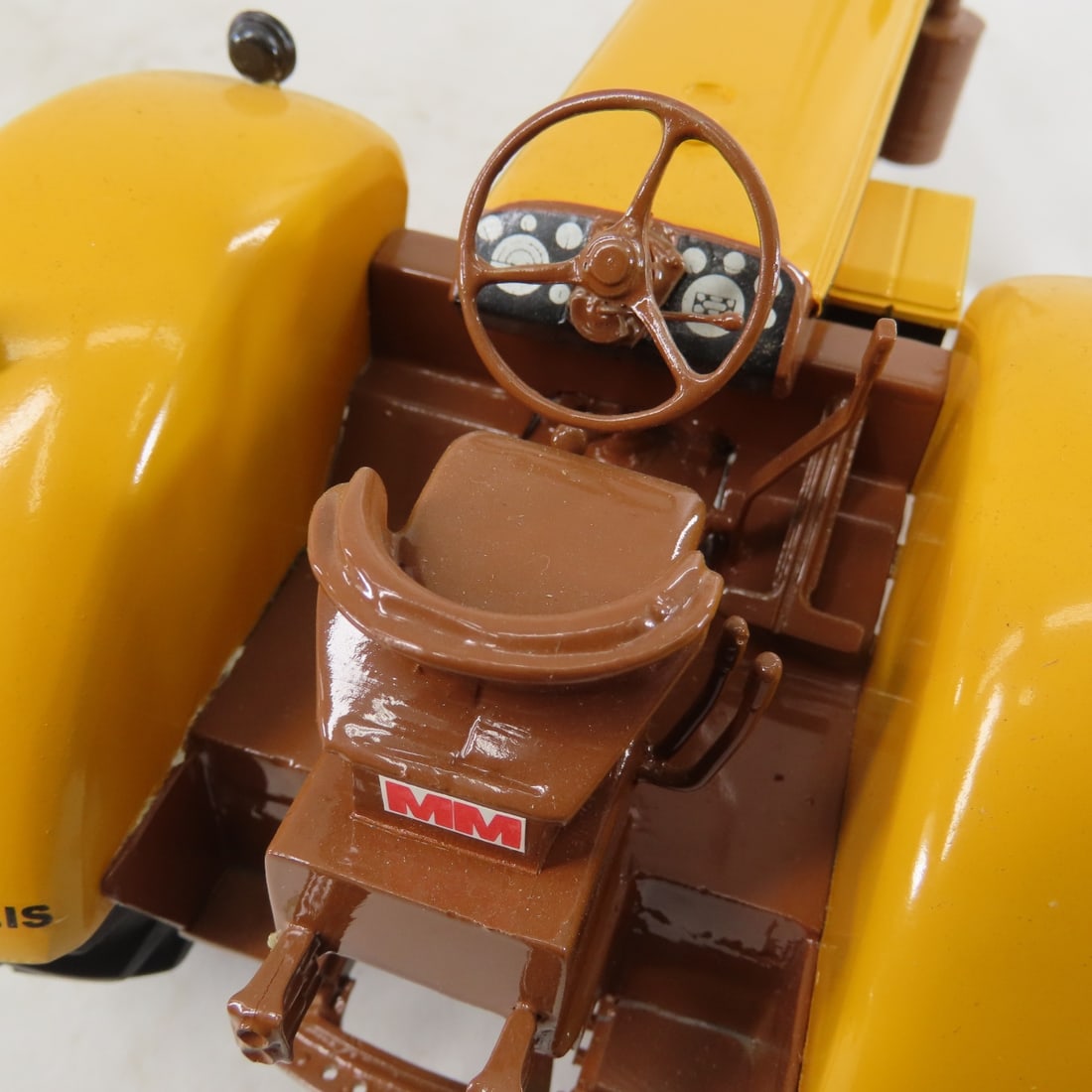 Mohr M-M Brown Belly G705 WF Tractor with Box - 12
