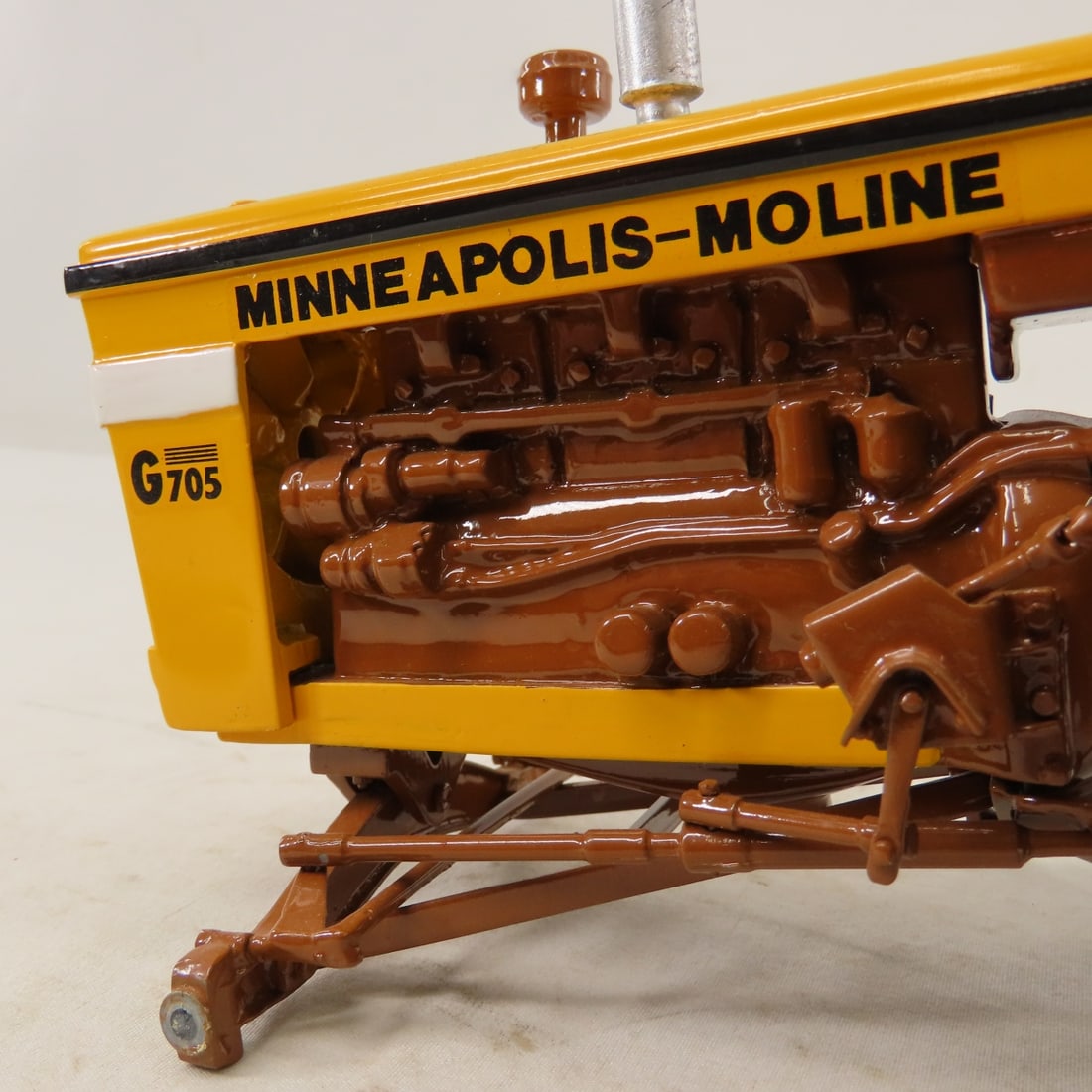 Mohr M-M Brown Belly G705 WF Tractor with Box - 13