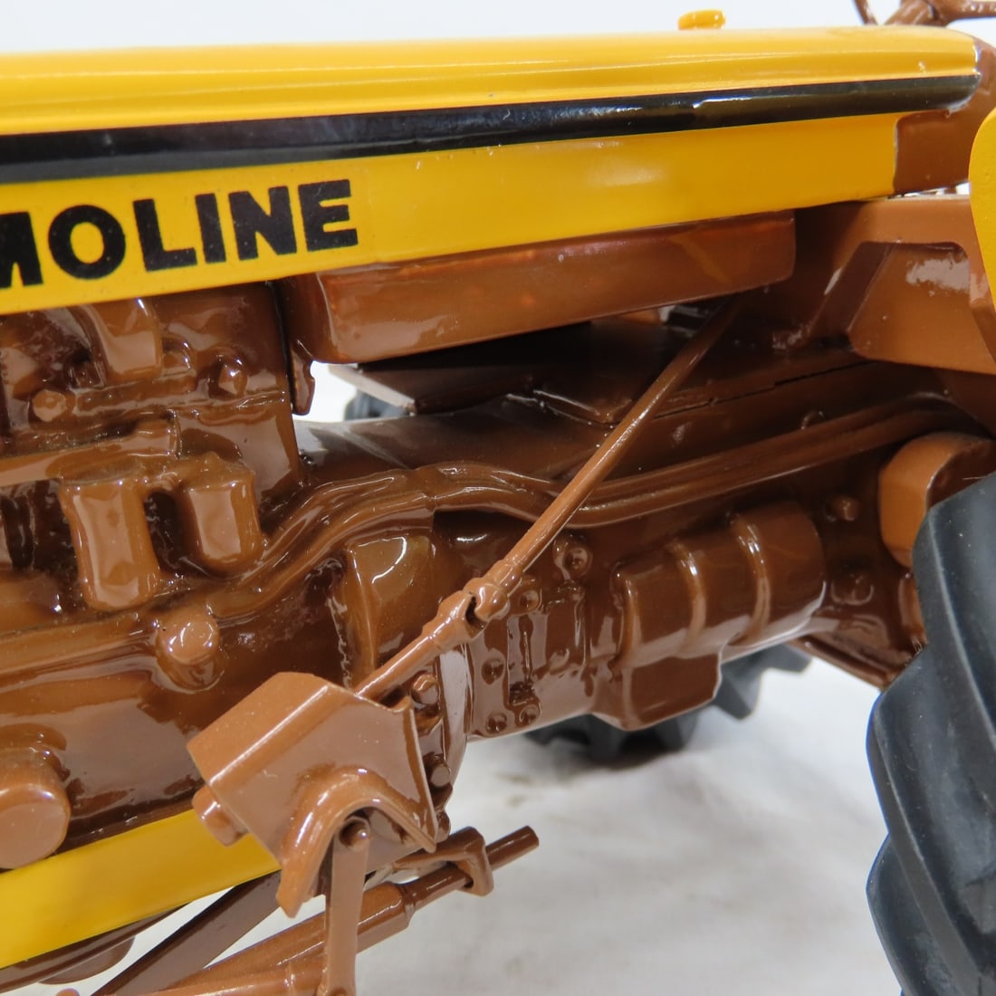 Mohr M-M Brown Belly G705 WF Tractor with Box - 14