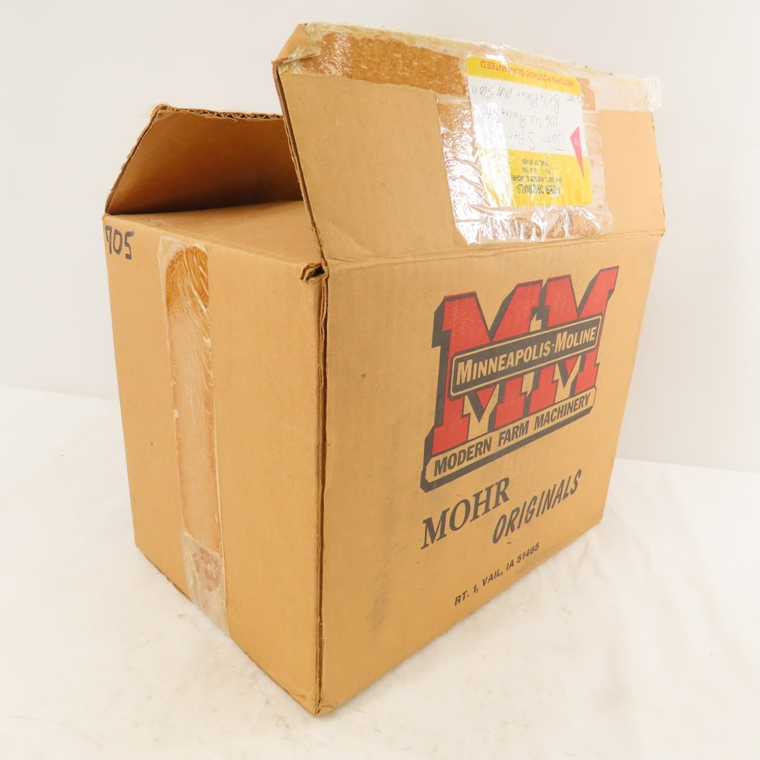 Mohr M-M Brown Belly G705 WF Tractor with Box - 19
