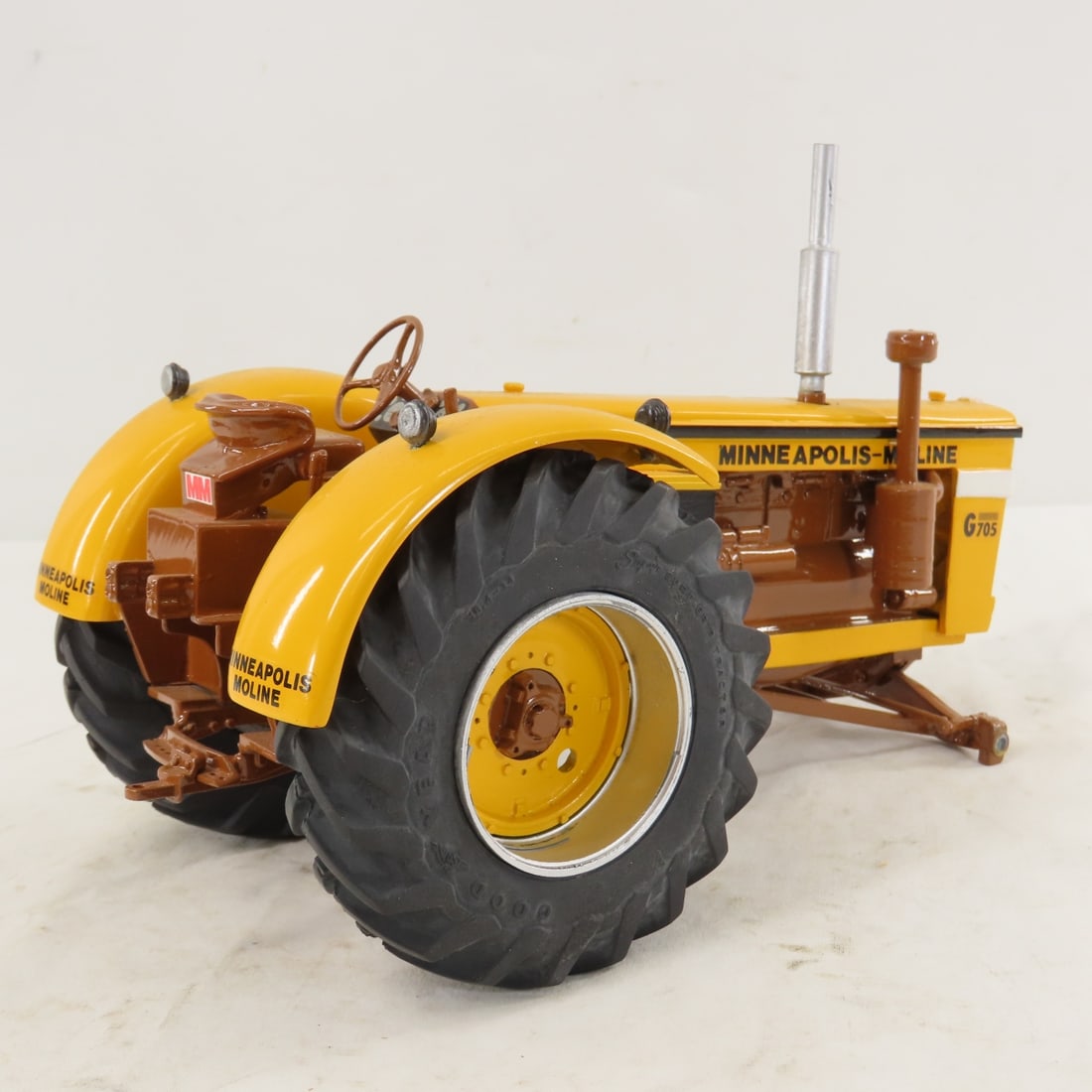Mohr M-M Brown Belly G705 WF Tractor with Box - 5