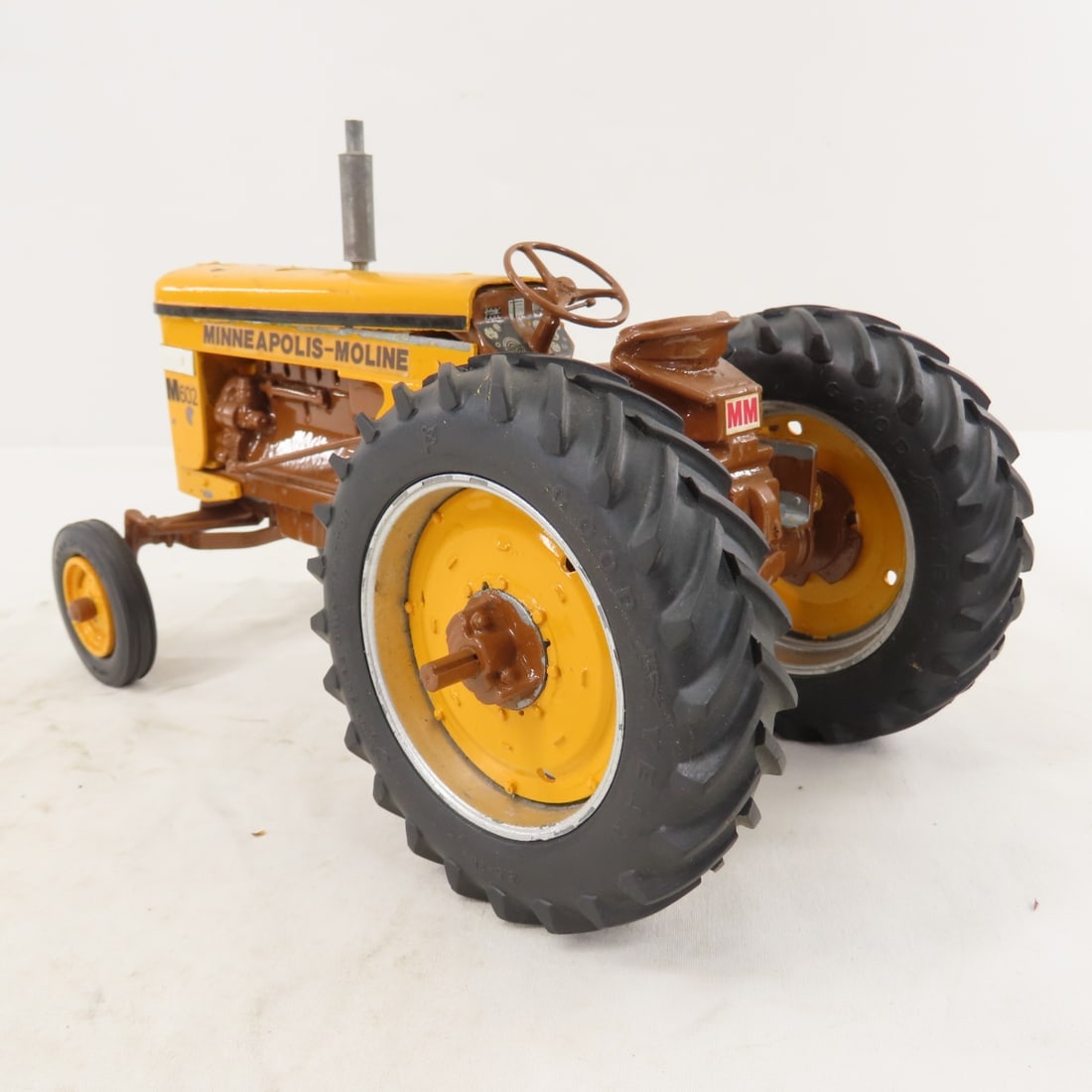 Mohr M-M Brown Belly M602 Tractor- Damaged - 3