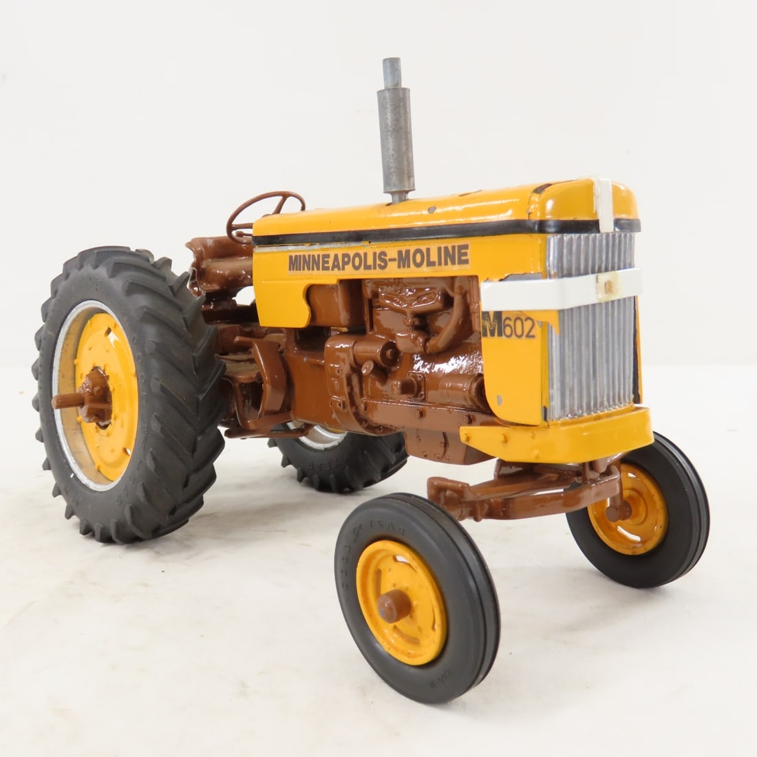 Mohr M-M Brown Belly M602 Tractor- Damaged - 7