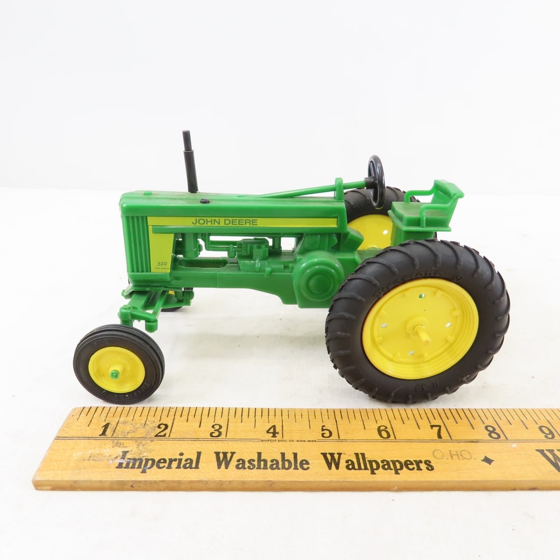STANDI Toys John Deere 520 Row Crop Tractor - 2