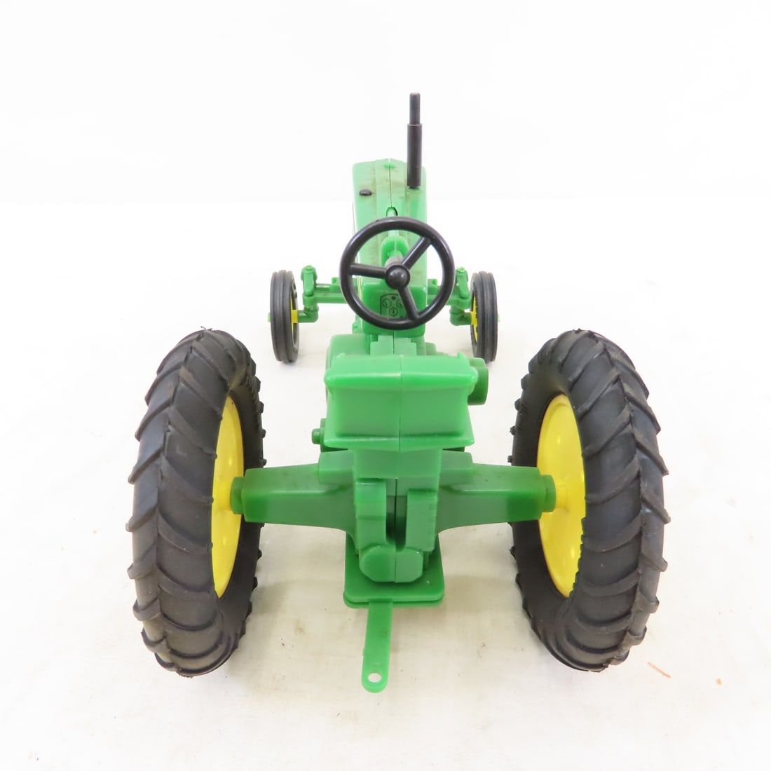 STANDI Toys John Deere 520 Row Crop Tractor - 4