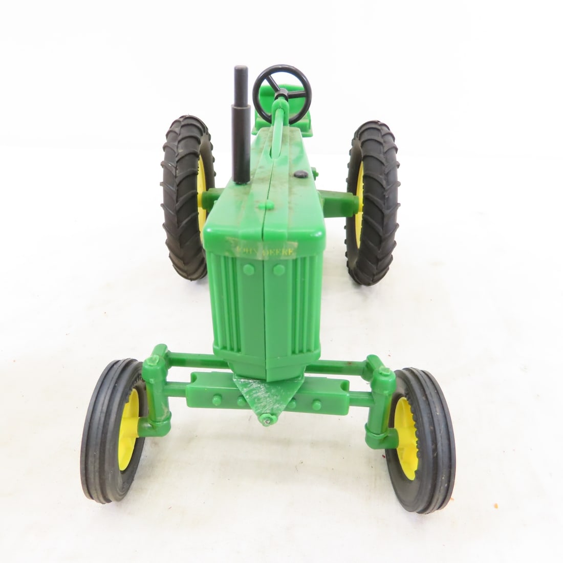 STANDI Toys John Deere 520 Row Crop Tractor - 8