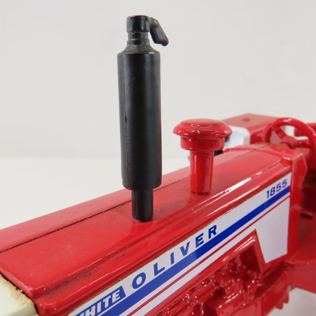 Scale Models White Oliver 1855 WF Tractor - 16