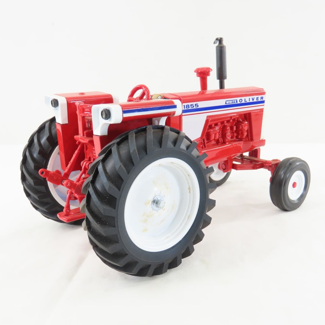 Scale Models White Oliver 1855 WF Tractor - 5