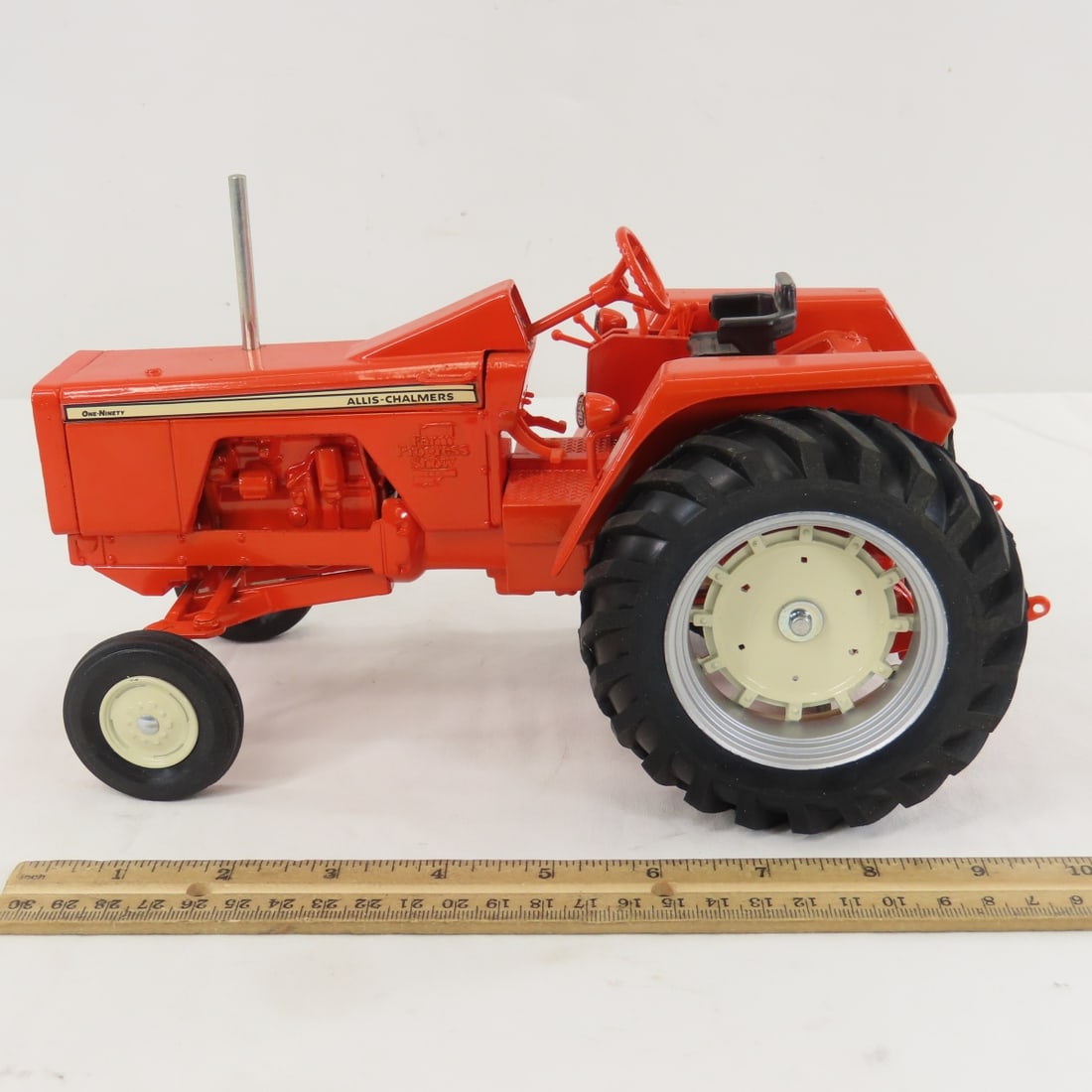 JLE Scale Models A-C One-Ninety Tractor 1989 Show - 2
