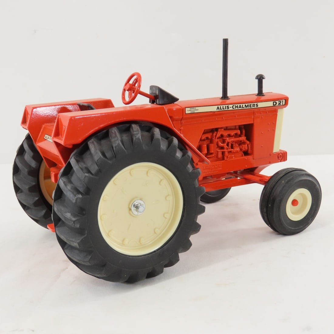 ERTL Allis-Chalmers D21 Diesel Turbo Series II - 5