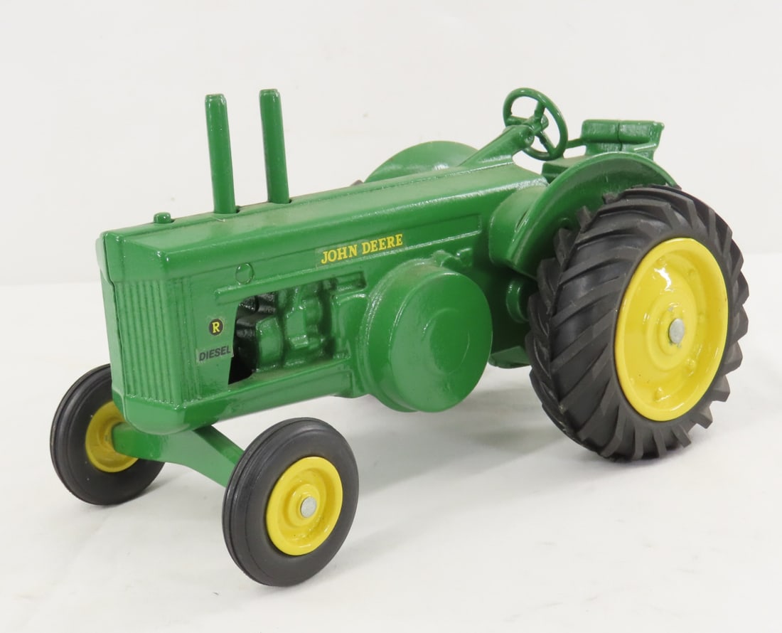 Custom John Deere Model R Diesel WF Tractor: Custom John Deere Model R Diesel WF Tractor - unsigned, 1/16 diecast, LOT SIZE: 9x6x5" 3 LBSAll information and photos, which are part of the description) are intended to be as accurate as possible, b