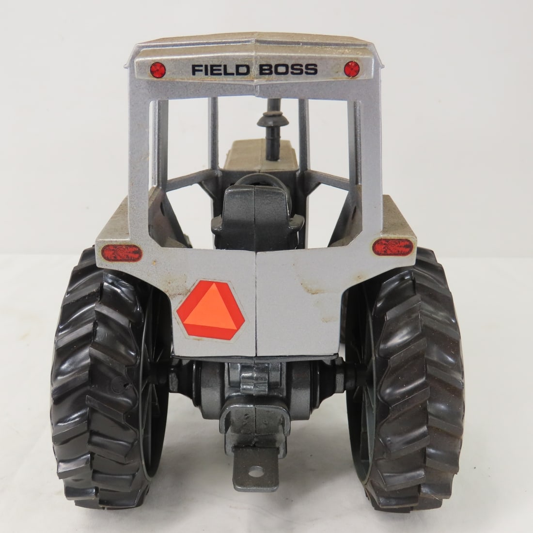 Scale Models WFE 2-135 Field Boss FWA Tractor - 4