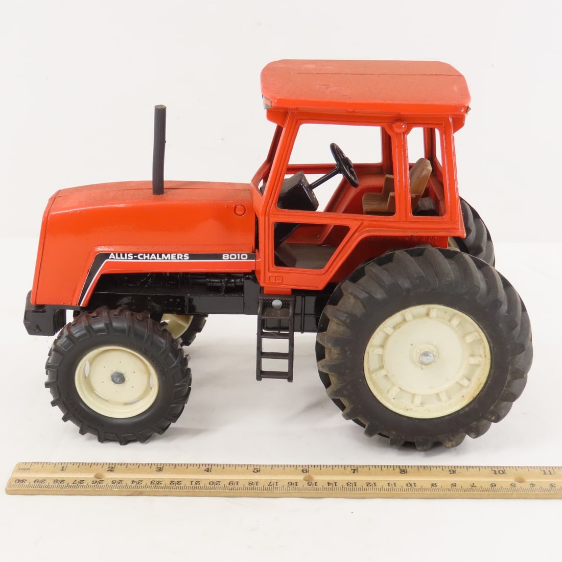 ERTL Allis-Chalmers 8010 FWA Row Crop Tractor - 2