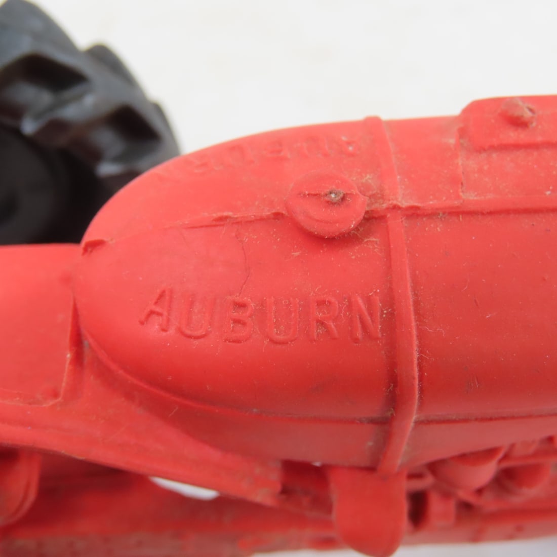 2 Auburn 572 Rubber Tractors with Drivers - 11