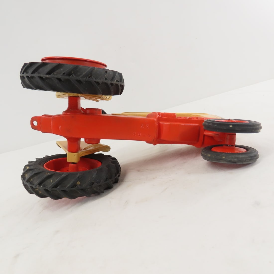 Custom CASE 400 NBF Tractor - 10