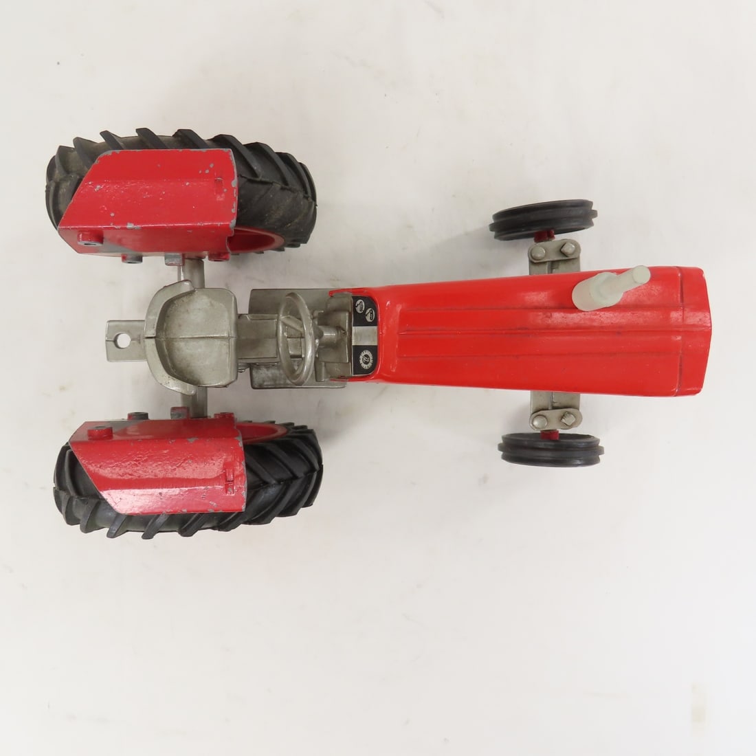 ERTL Massey-Ferguson 175 Diesel WF Tractor - 9