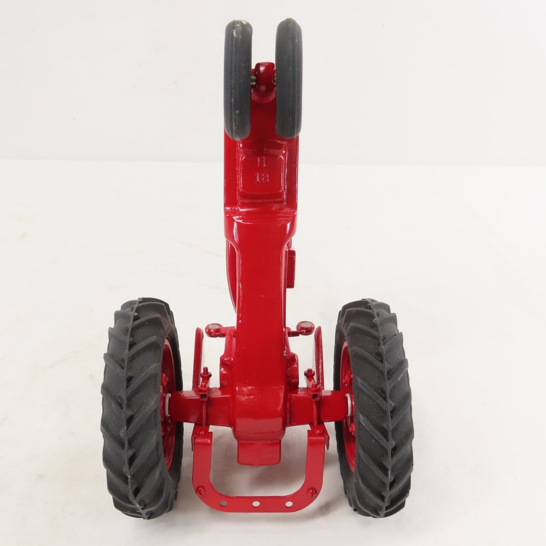 Freiheit IH McCormick Farmall Model H Tractor - 10