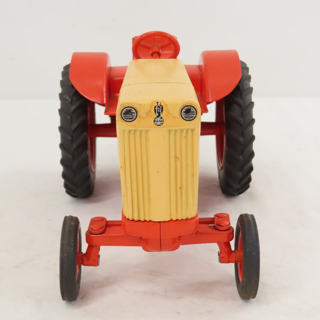 ERTL CASE 930 Comfort King WF Row Crop Tractor - 8