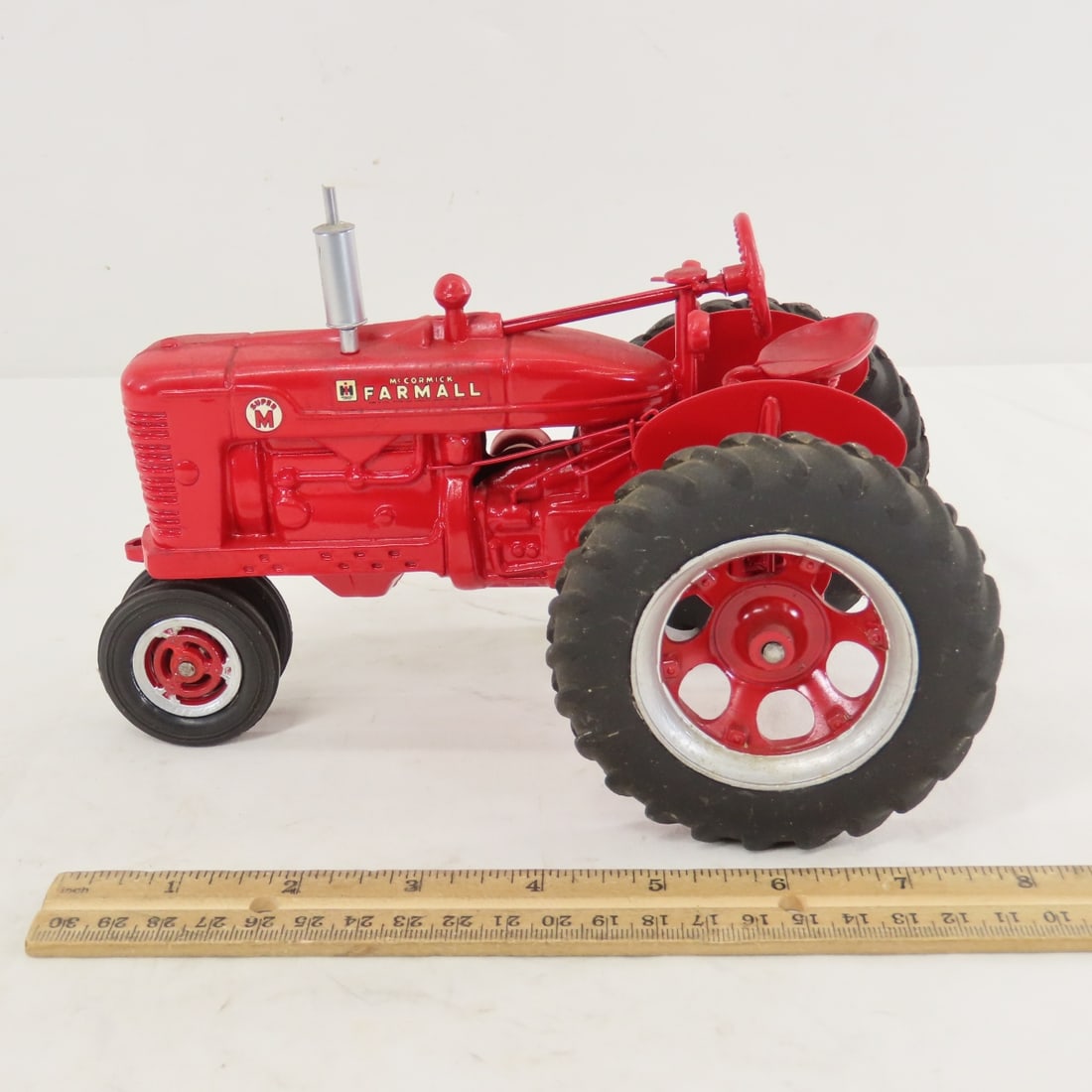 ERTL IH McCormick Farmall Super M Tractor - 2