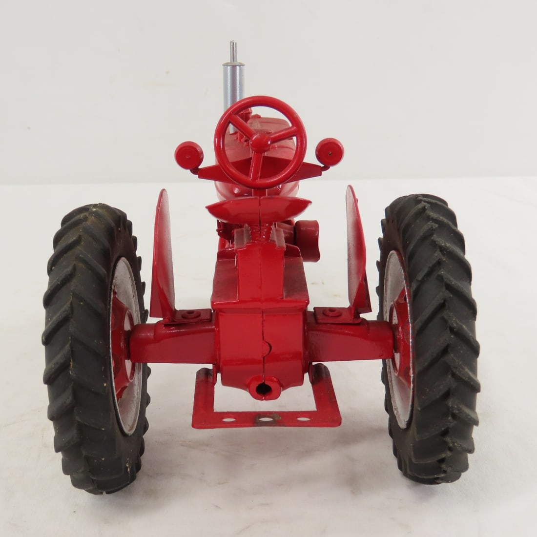 ERTL IH McCormick Farmall Super M Tractor - 4