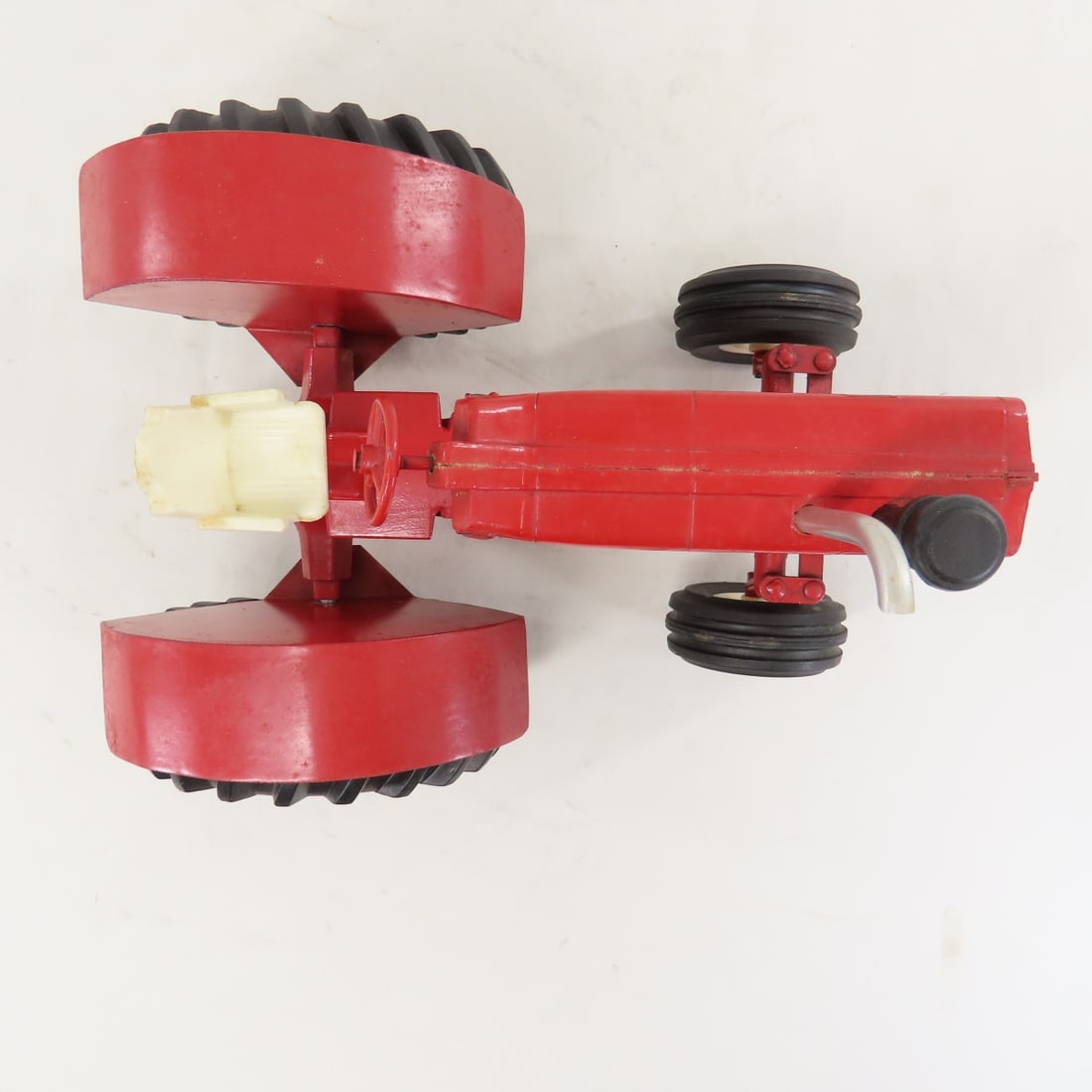 ERTL International Farmall 1256 Turbo II Tractor - 9