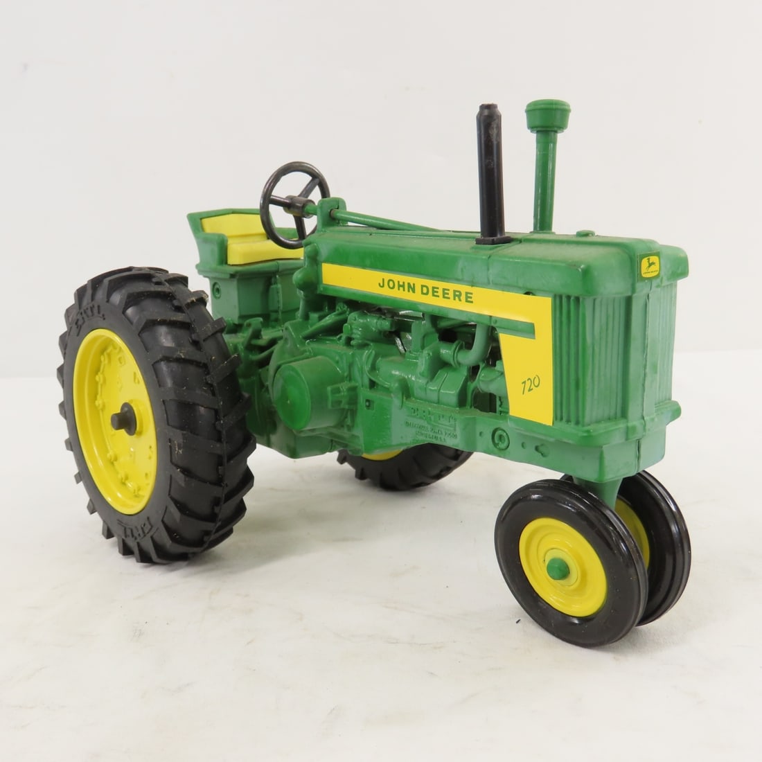 ERTL JD 720 Tractor 1994 Toy Tractor Times Edition - 8