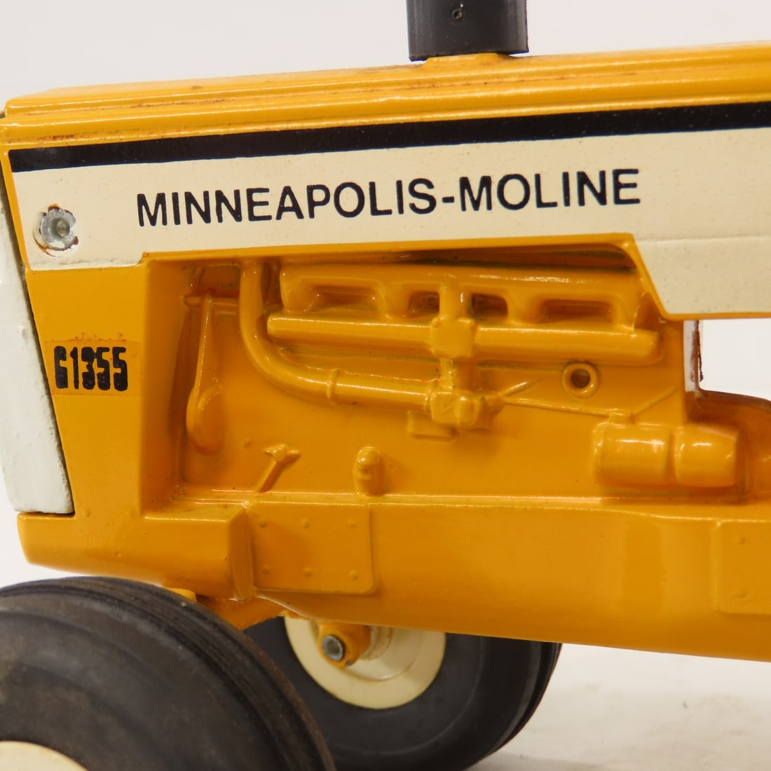 ERTL Minneapolis-Moline G1355 WF Row Crop Tractor - 14