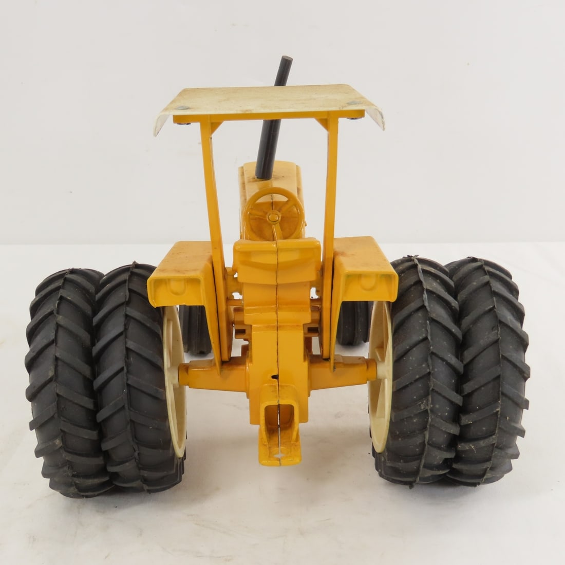 ERTL Minneapolis-Moline G1355 WF Row Crop Tractor - 4