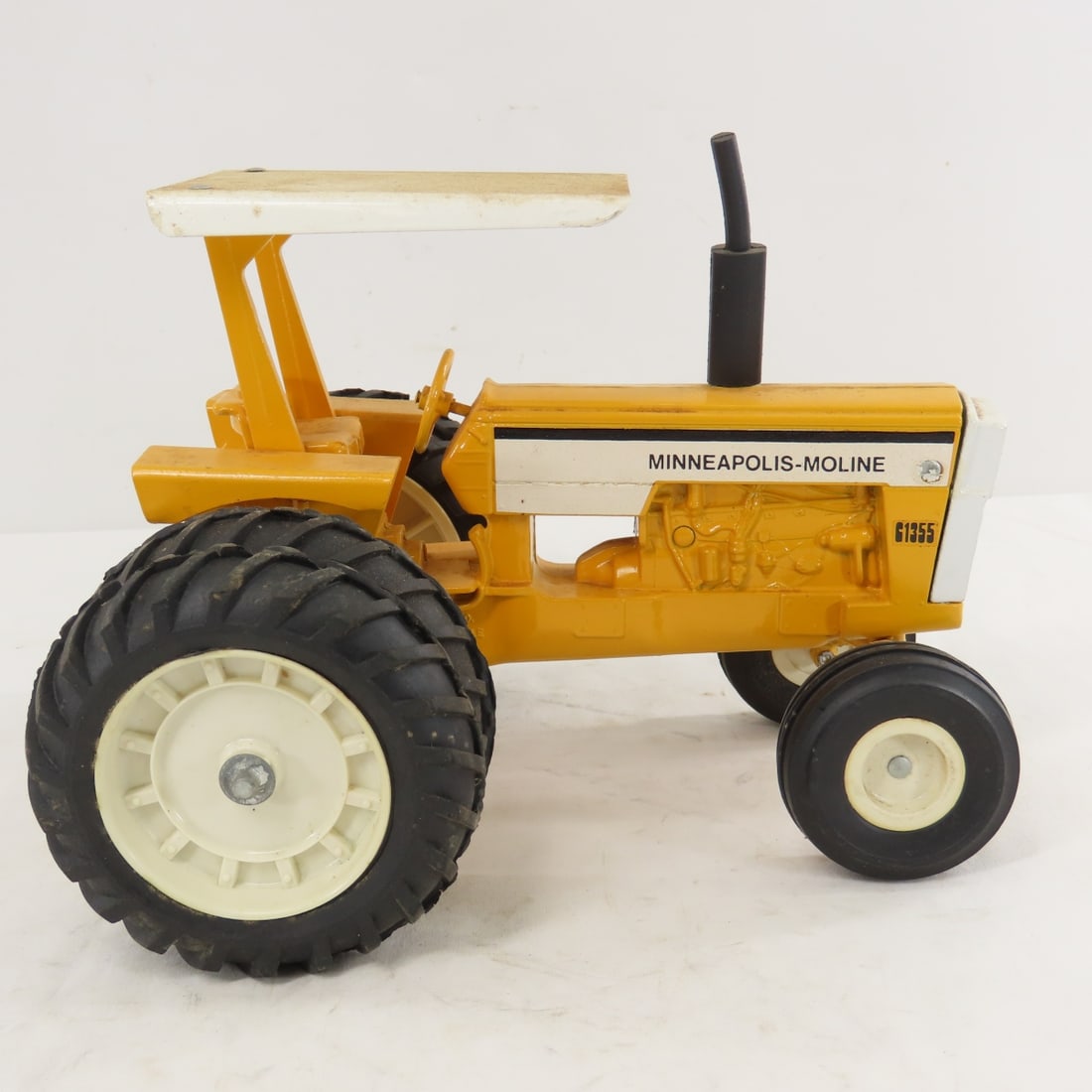 ERTL Minneapolis-Moline G1355 WF Row Crop Tractor - 6