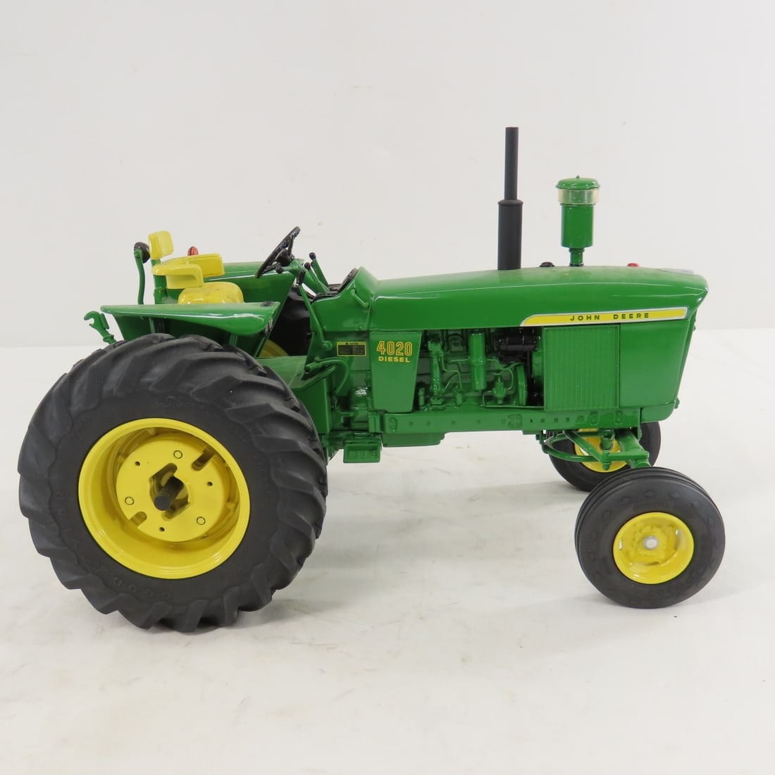 ERTL Precision John Deere 4020 WF Diesel Tractor - 6