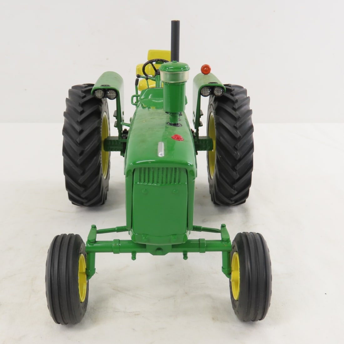 ERTL Precision John Deere 4020 WF Diesel Tractor - 8