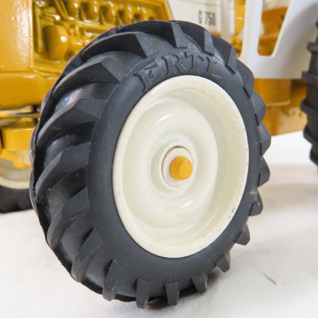 ERTL Minneapolis-Moline G750 MFWD Tractor - 19