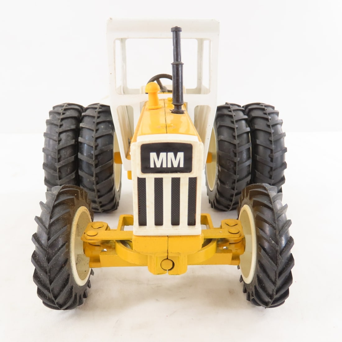 ERTL Minneapolis-Moline G750 MFWD Tractor - 8