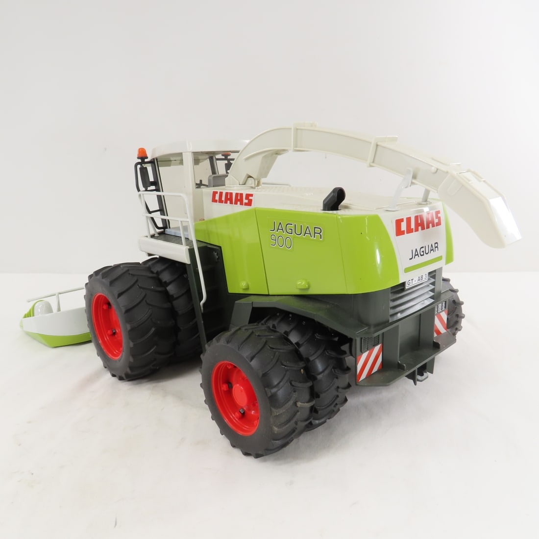 Bruder CLAAS Jaguar 900 with RU600 Field Chopper - 3