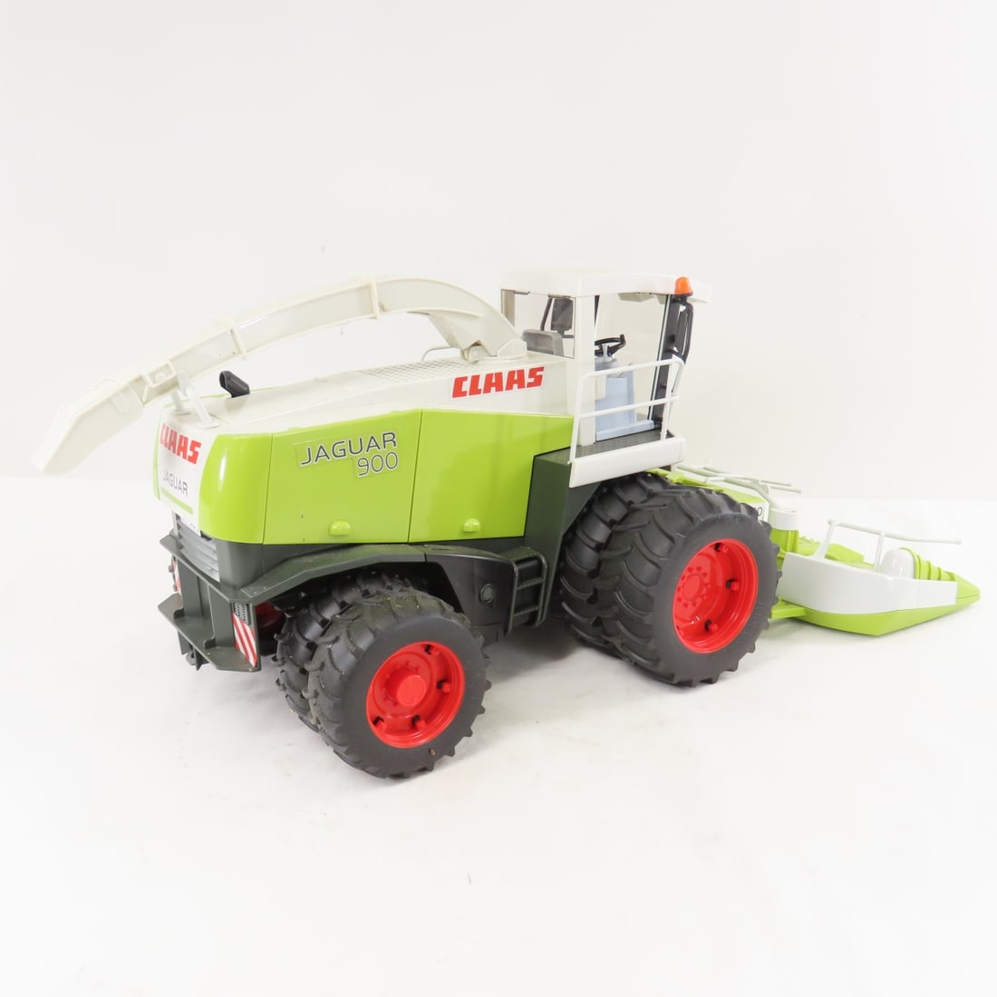 Bruder CLAAS Jaguar 900 with RU600 Field Chopper - 5