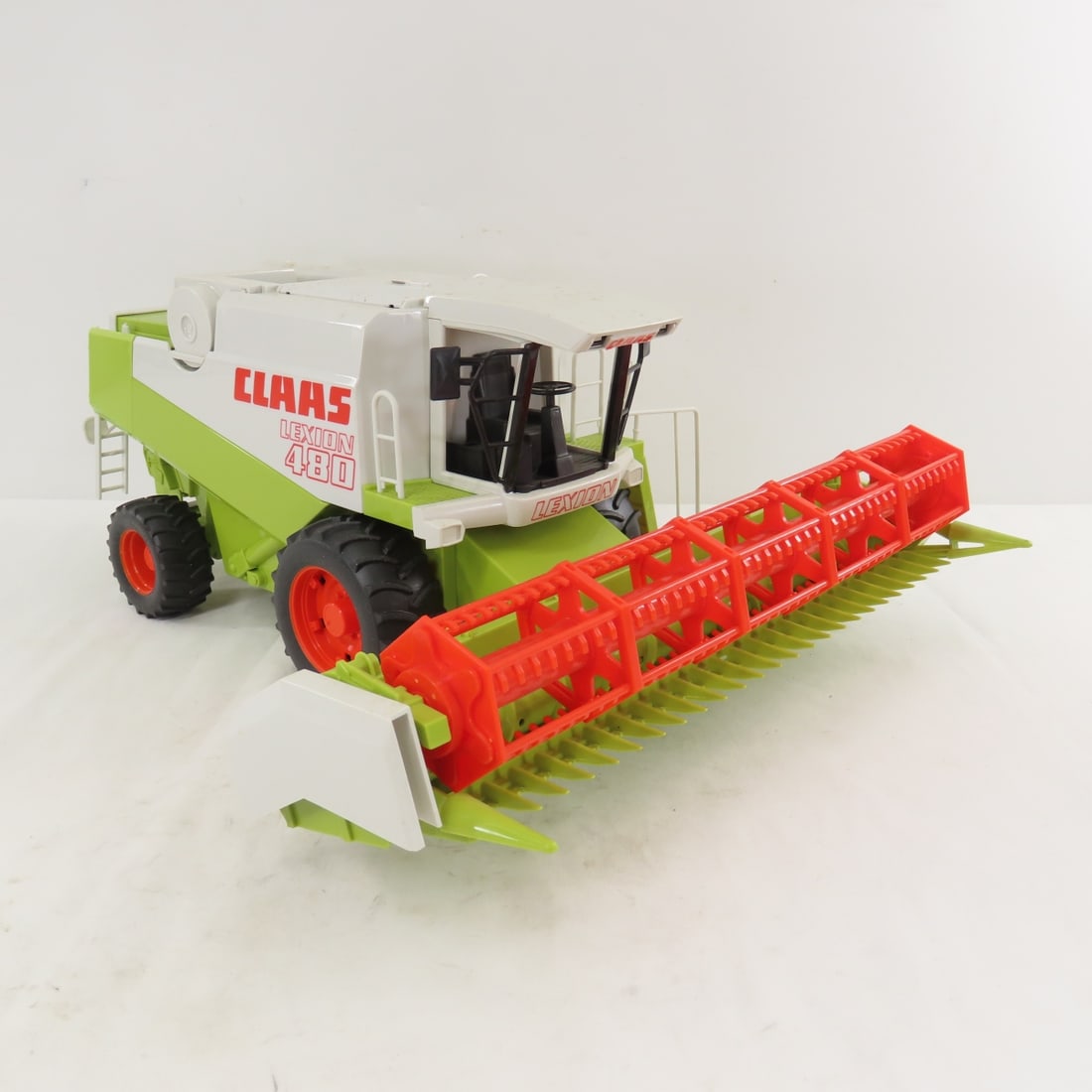 Bruder CLAAS LEXION 480 Combine Harvester - 7