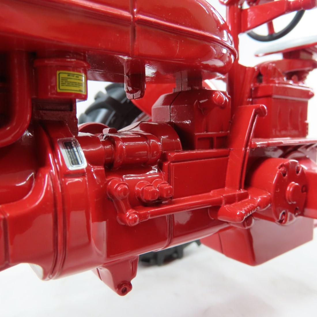 ERTL IH McCormick Farmall Super M Tractor - 15