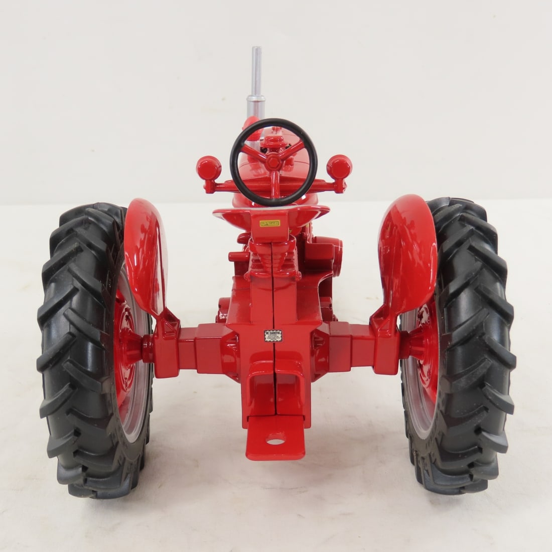 ERTL IH McCormick Farmall Super M Tractor - 4
