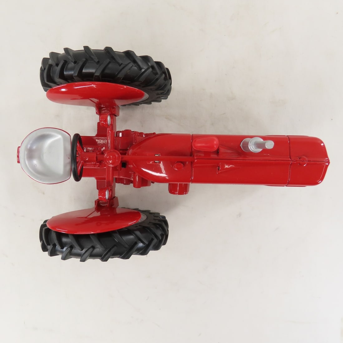 ERTL IH McCormick Farmall Super M Tractor - 9