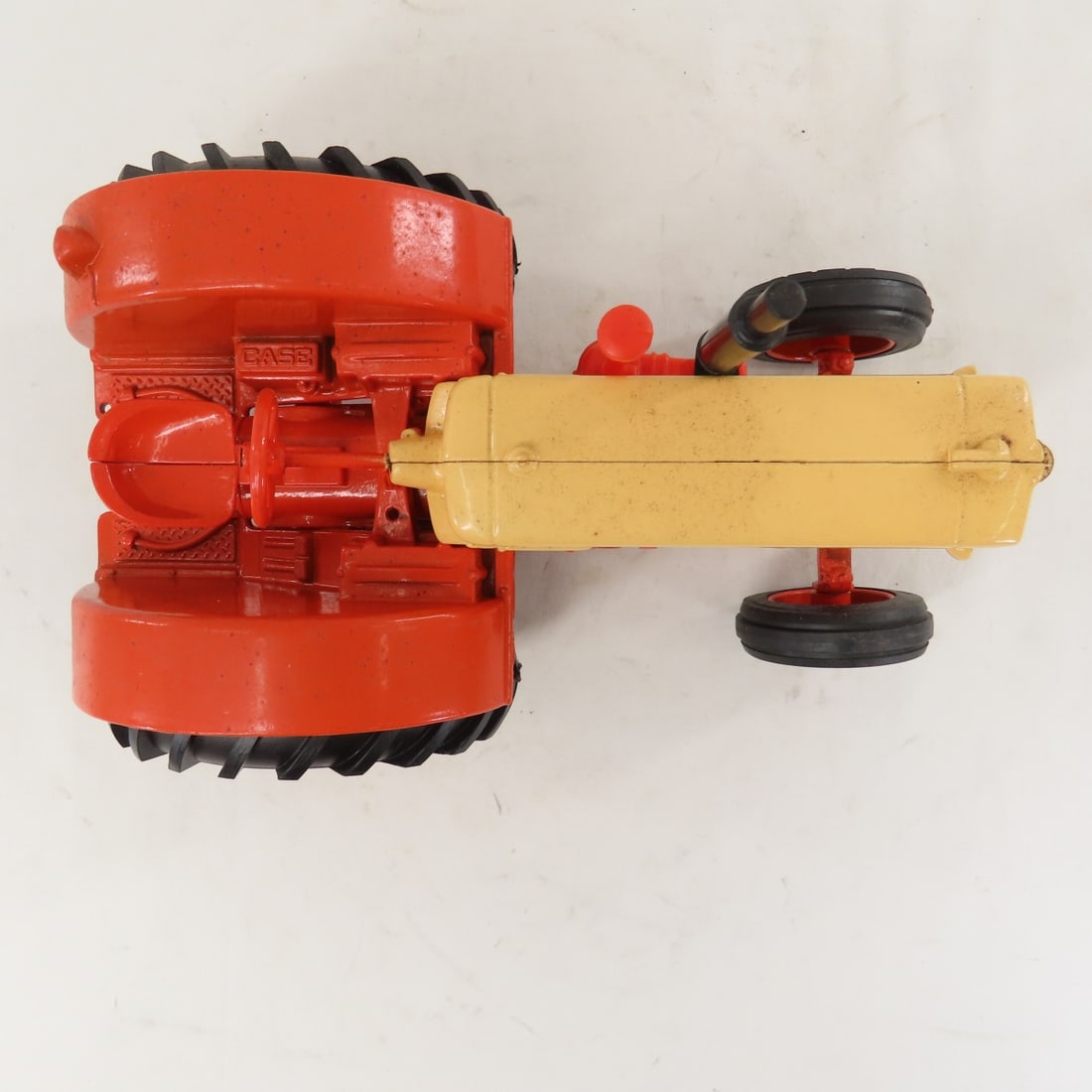 ERTL CASE 600 Tractor 1/16 Desert Sunset Diecast - 9