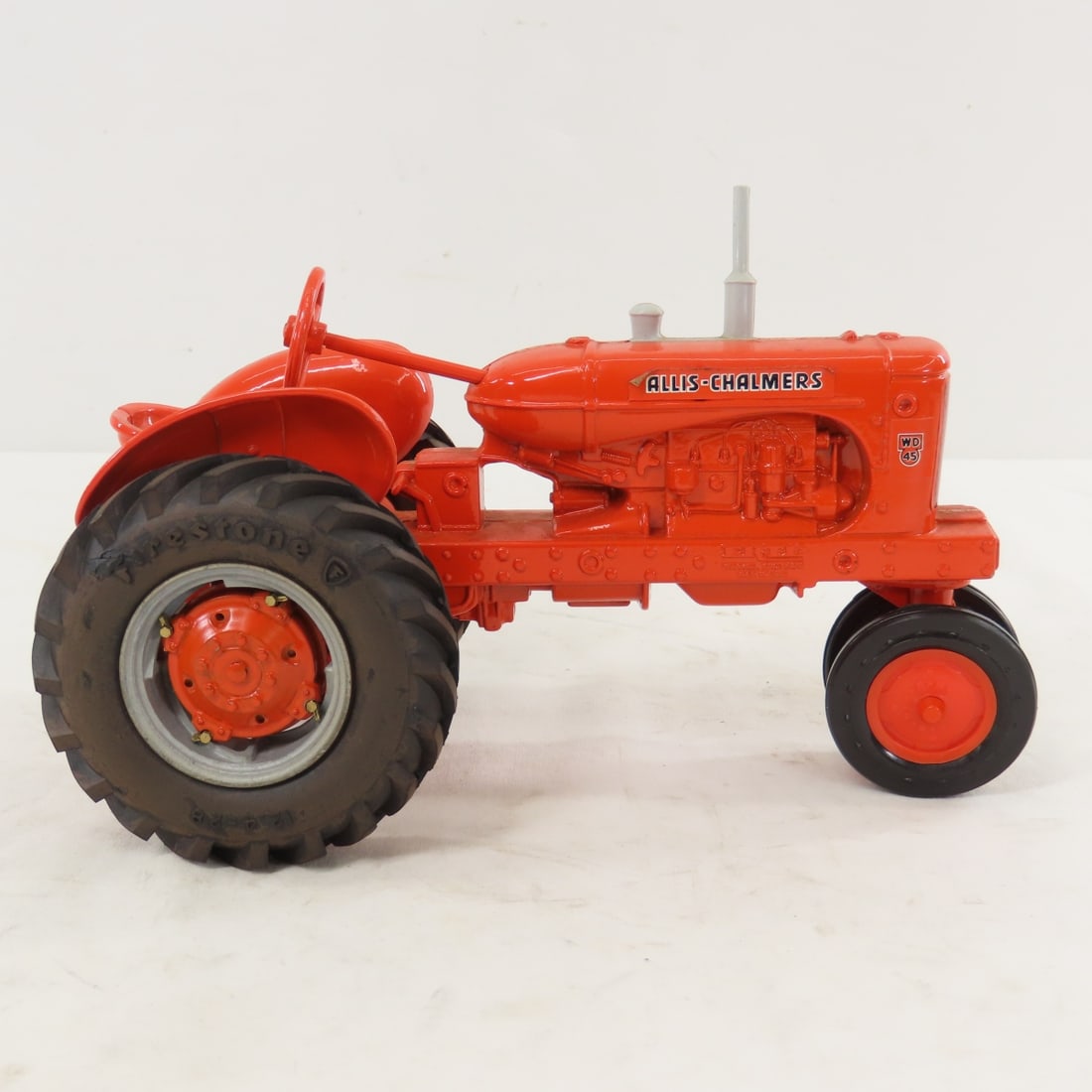ERTL Allis-Chalmers WD-45 NF Row Crop Tractor - 6
