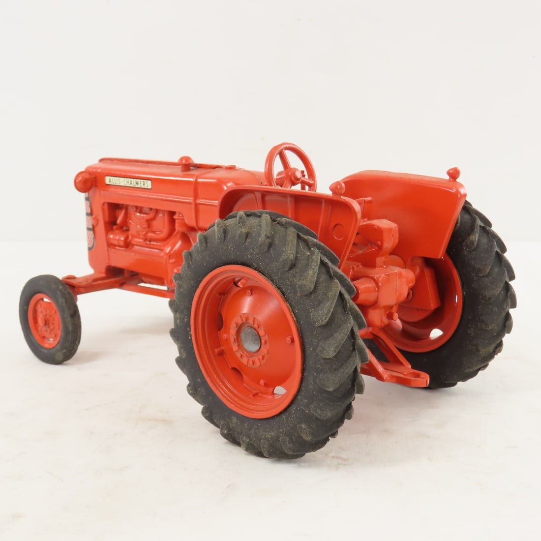 ESKA Allis-Chalmers D17 WF Tractor Repaint - 3