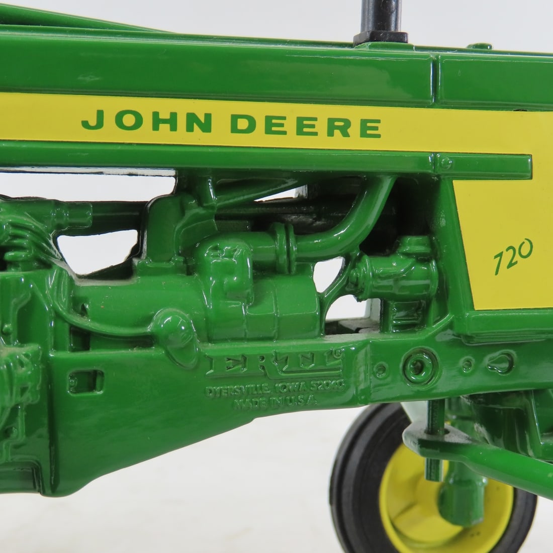 ERTL John Deere 720 Two-Cylinder Club Sp. Ed. 1990 - 14