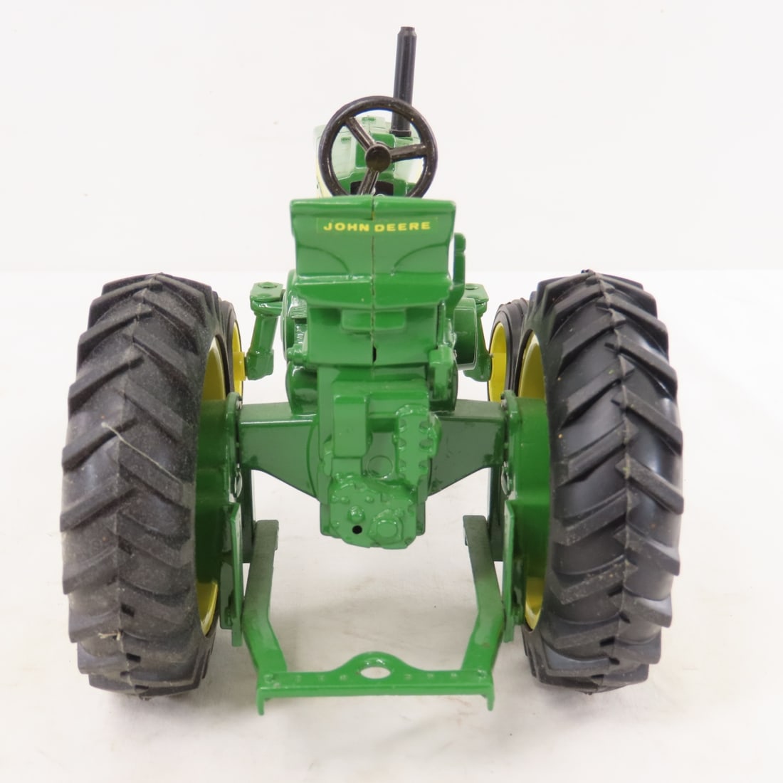 ERTL John Deere 720 Two-Cylinder Club Sp. Ed. 1990 - 4