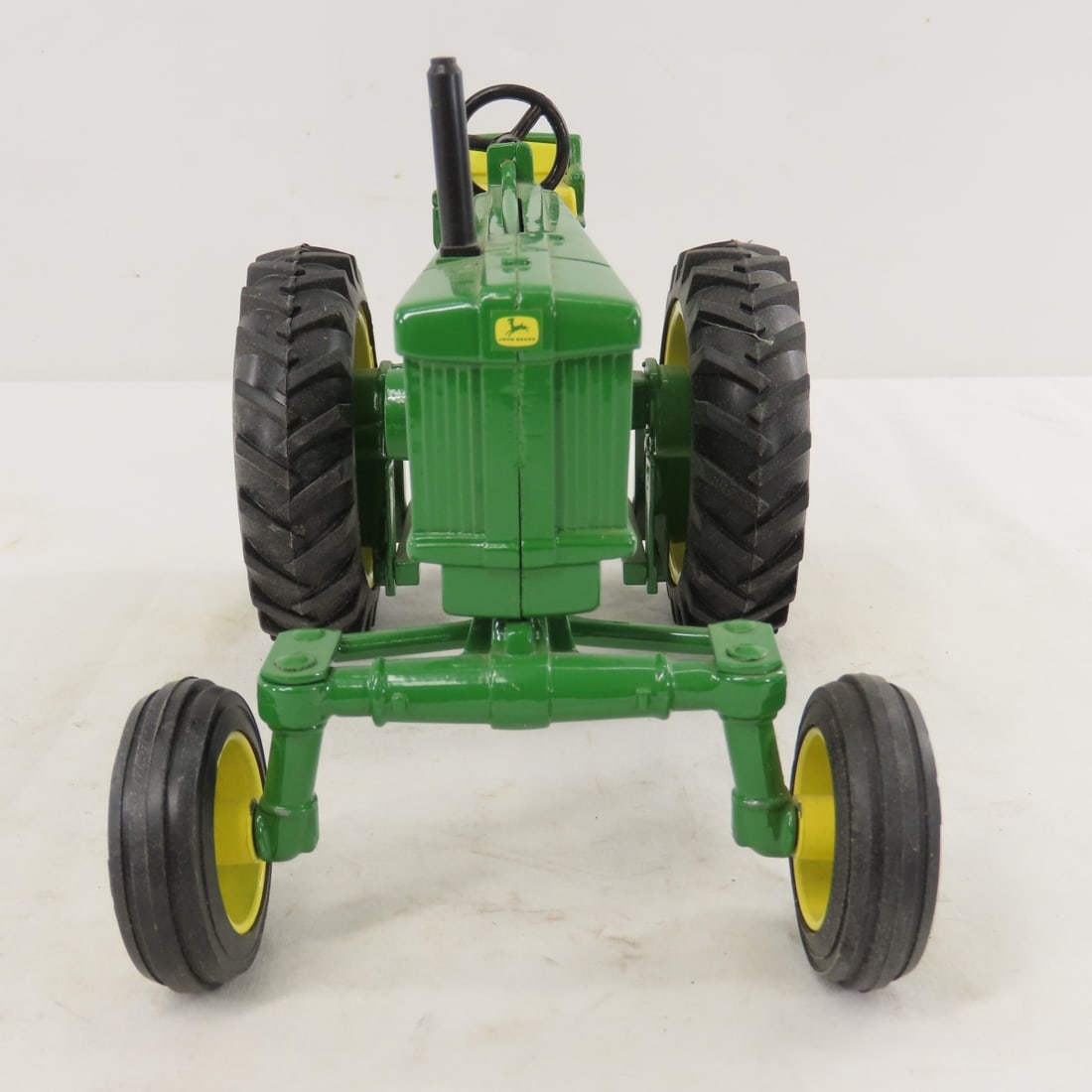 ERTL John Deere 720 Two-Cylinder Club Sp. Ed. 1990 - 8