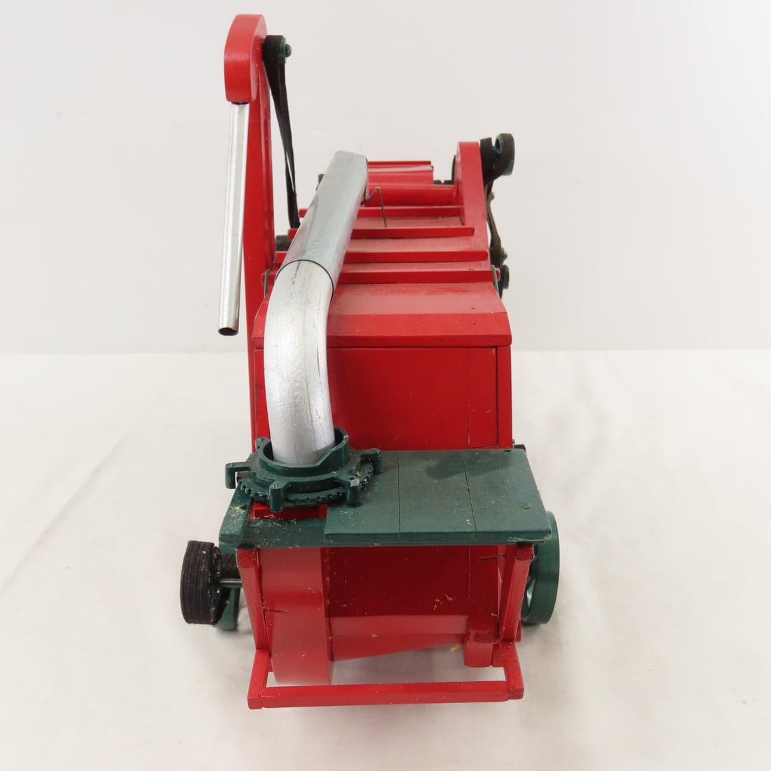 Teeswater Custom Nichols & Shepard Thresher - 4