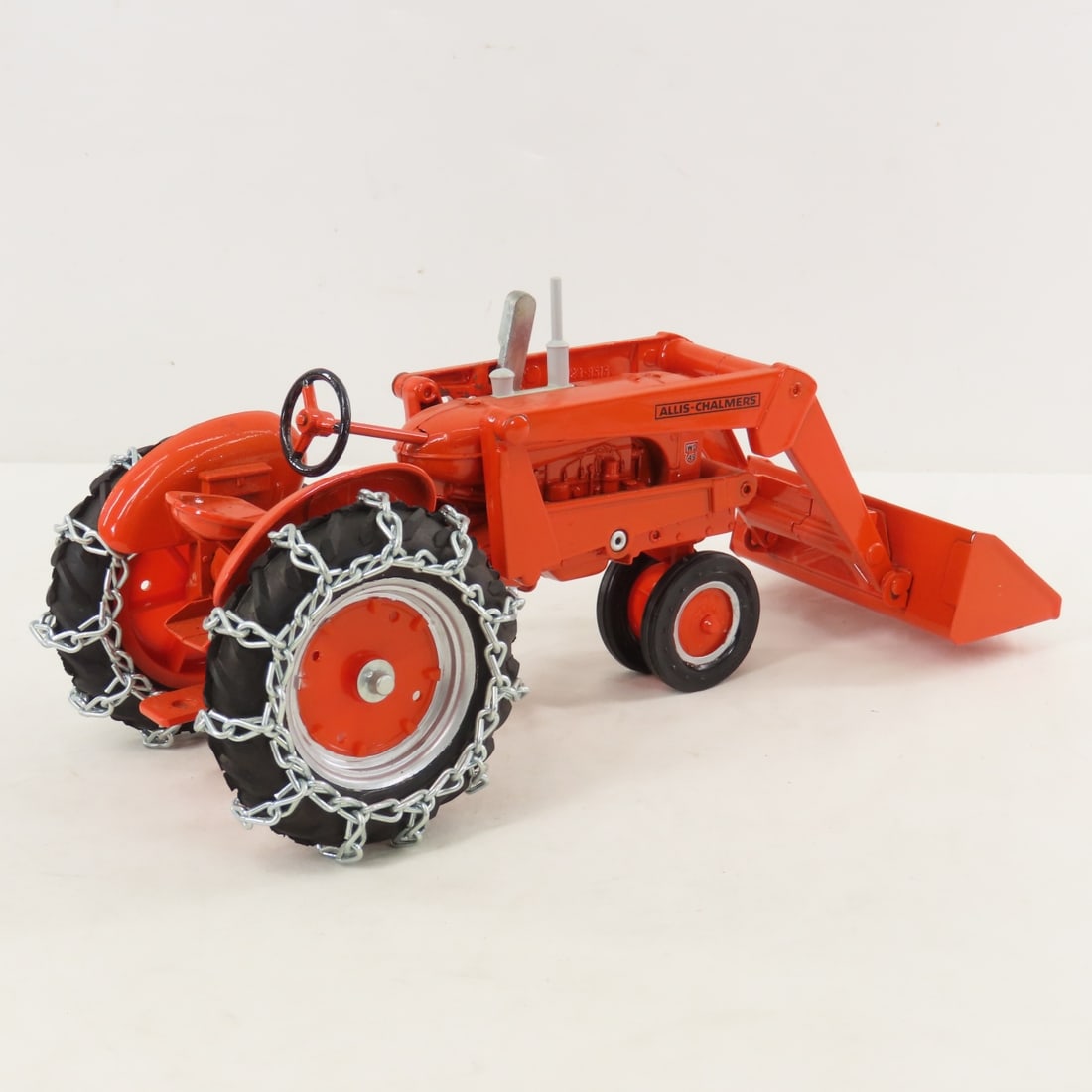 ERTL Allis-Chalmers WD-45 With Loader & Chains - 5