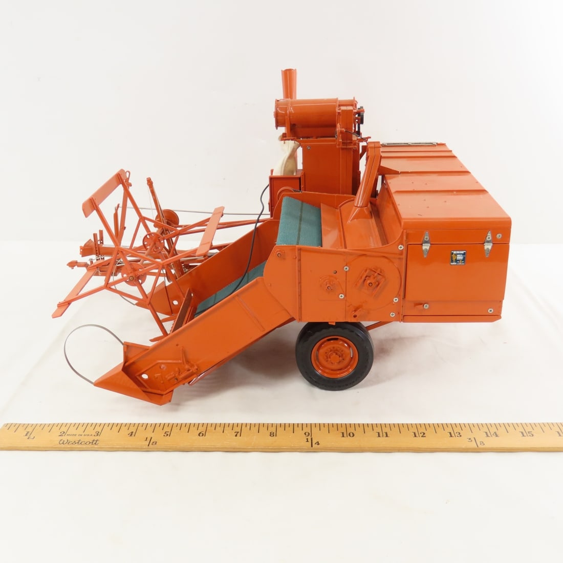 Franklin Mint Allis-Chalmers60A All Crop Harvester - 2
