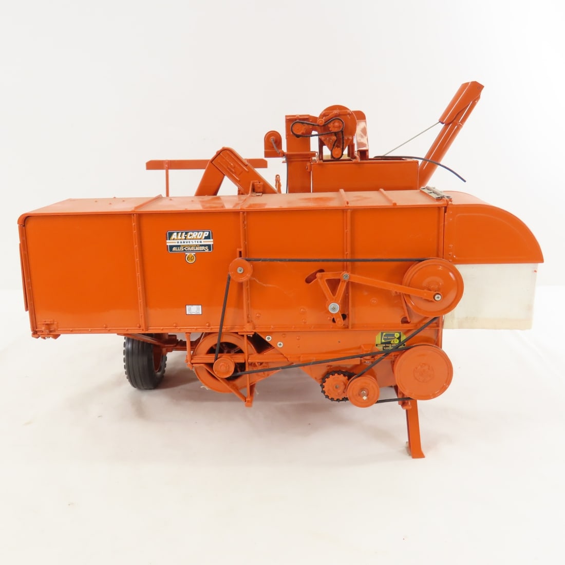 Franklin Mint Allis-Chalmers60A All Crop Harvester - 4